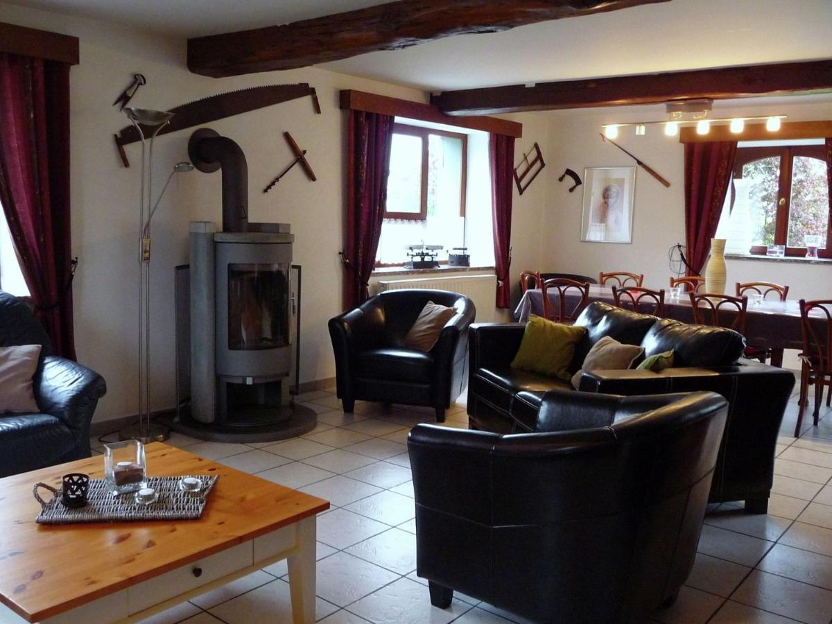Spacious Holiday Home In Humain With Garden Marche-en-Famenne Zewnętrze zdjęcie